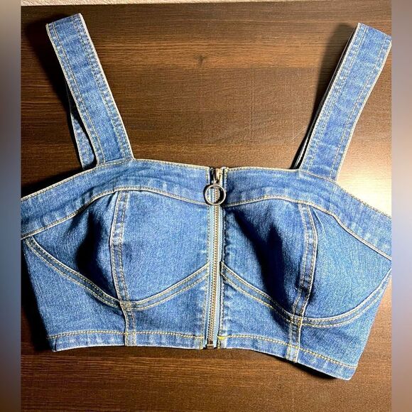 Womens sleeveless crop tops - Picture 1 of 7